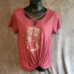 Women's Burgundy Graphic Top. Size XL